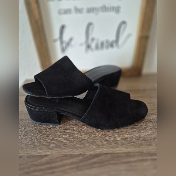 VINCE Black Women's Mules In Size 38 EU, 7.5 U.S - Picture 4 of 7